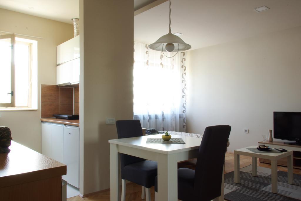 Square Studio Apartment Ni Eksteriør bilde
