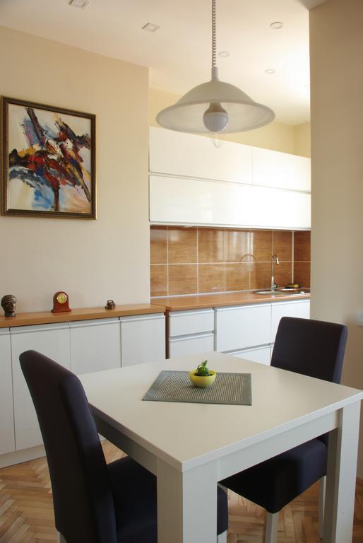 Square Studio Apartment Ni Eksteriør bilde