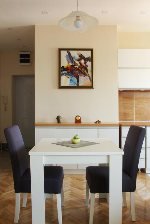 Square Studio Apartment Ni Eksteriør bilde