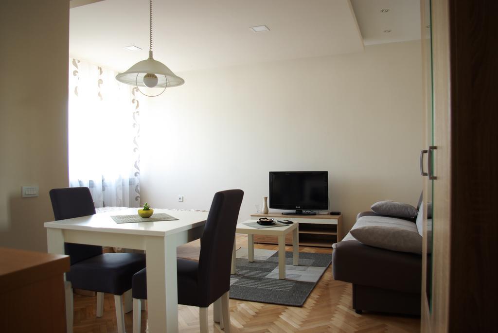 Square Studio Apartment Ni Eksteriør bilde